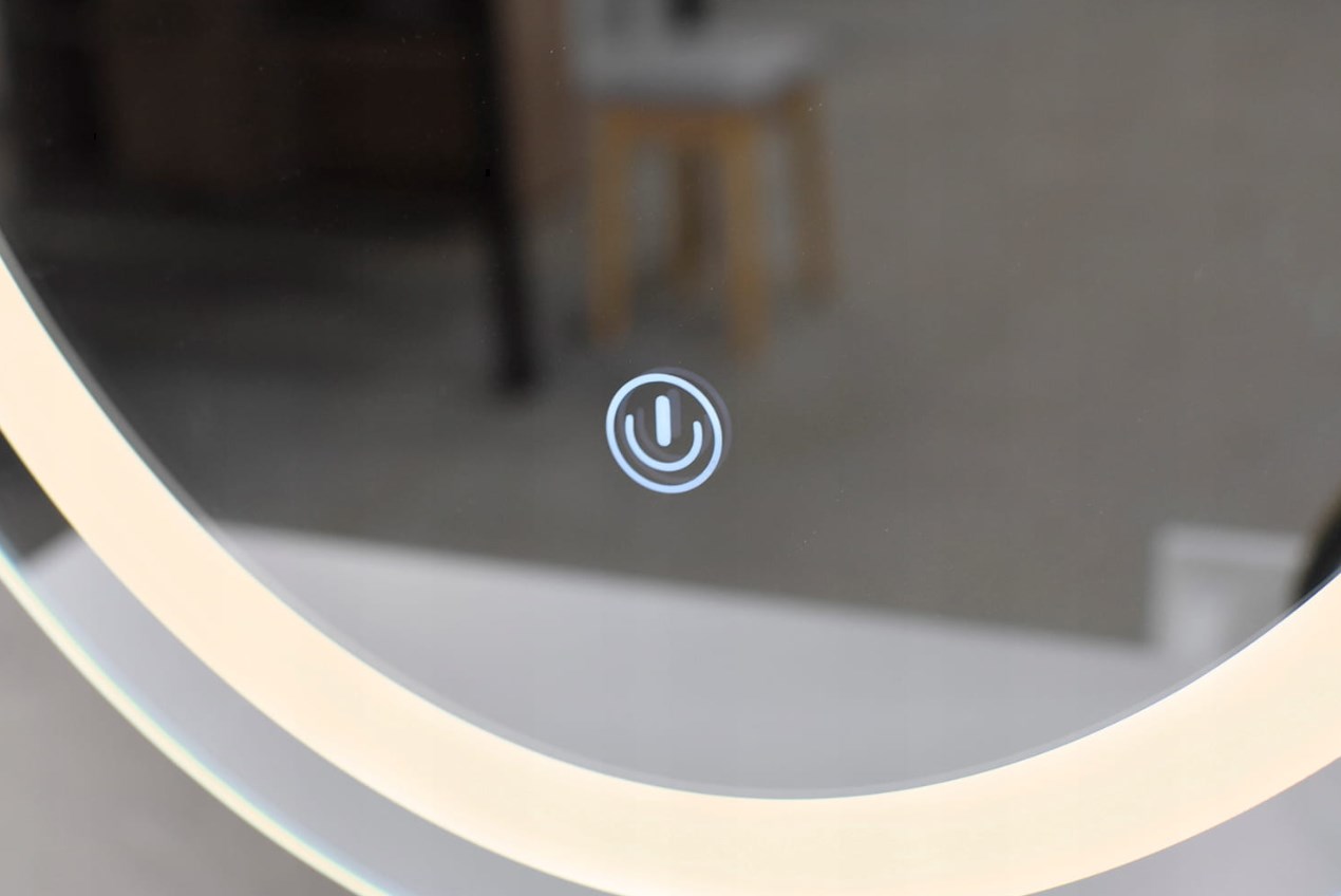 toaletka z podświetlanym lustrem